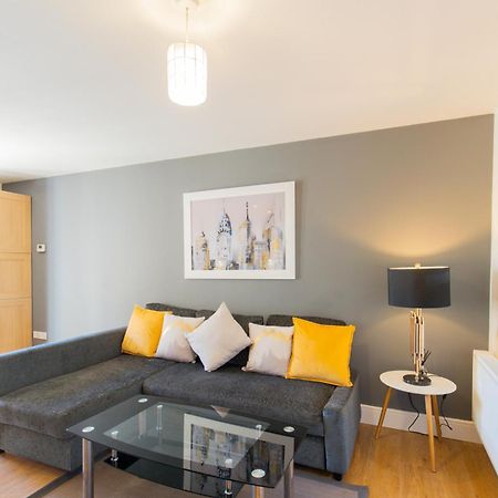 Velvet 1-Bedroom Apartment, Clockhouse, Hoddesdon Εξωτερικό φωτογραφία